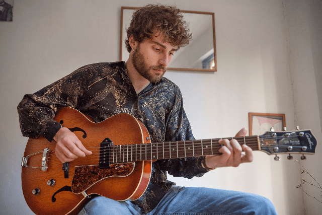Pablo Cerviño estrena su primer EP «Alto el fuego (Vol.I)»