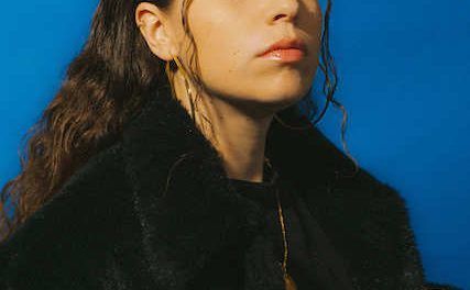 ANADIE lanza su disco debut ‘Efectos secundarios de ser un ángel’