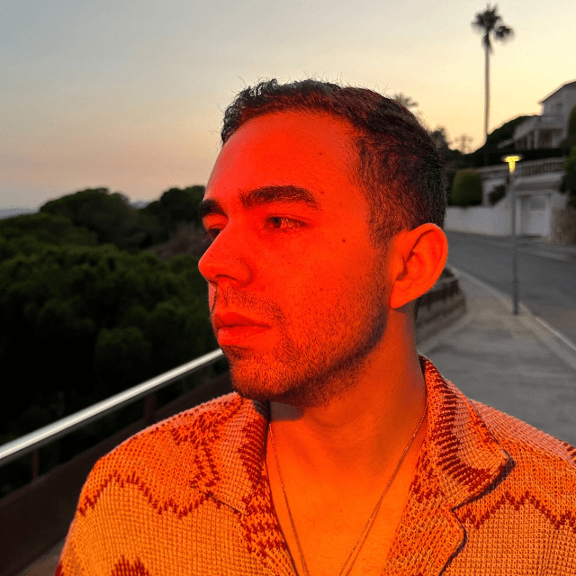 Luan Cuadrado nos presenta su primer single «Funk Tóxico»