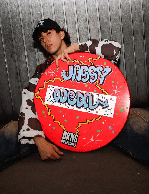 Jassy Ojeda estrena su nueva canción y videoclip “No somos amigos”