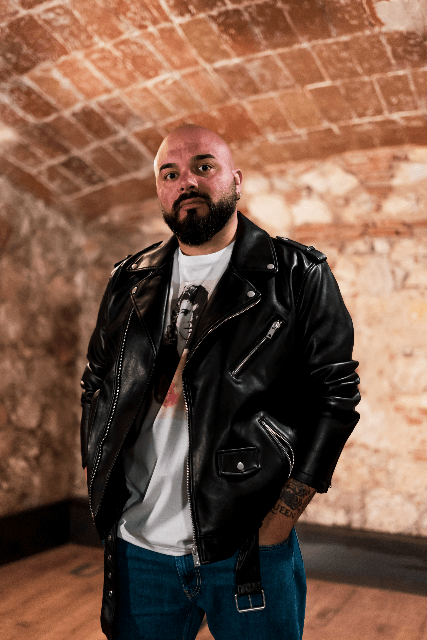 Descubre la música de Luis Oya y su nuevo single «Guerrera»