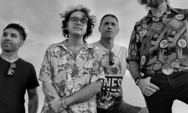 Descubre la música de Rosavil y su último lanzamiento «En el árbol»