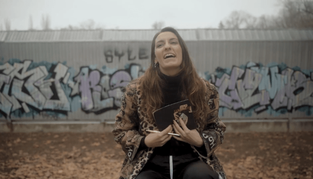 Sylvia Wild publica el videoclip de su nuevo tema «Cambalache»