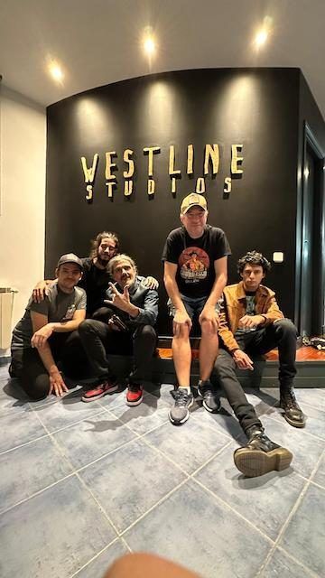Think Inside Me estrenan el video en directo del tema «Black Lifes», tema incluido en su álbum “Ignition”