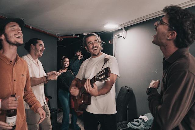 Mr Kilombo lanza su nuevo álbum «Todo este caos»