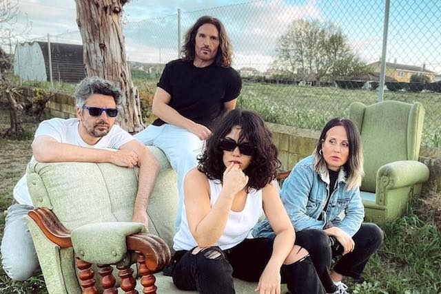 Emilia Pardo y Bazán lanzan nuevo disco «La fiesta que me prometiste»