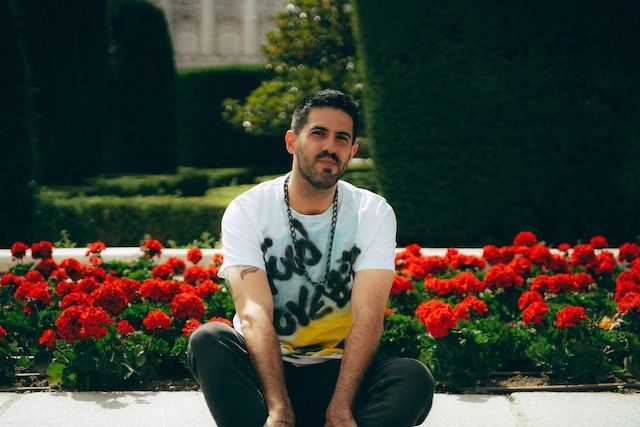 Adrià Salas lanza «Aire y tierra», primer single de su nuevo disco