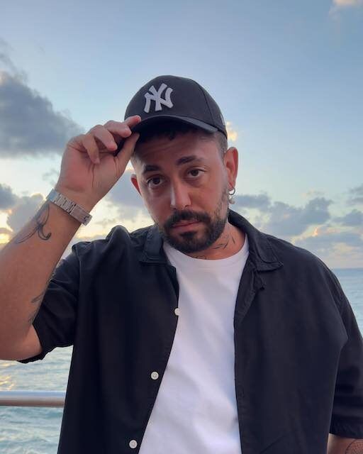 Marcelo Mellino publica su nuevo single y videoclip «Nene Favorito»