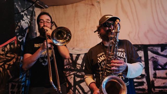 Los Zigalas estrenan su nuevo videoclip «Veo Veo Kalimotxeo»