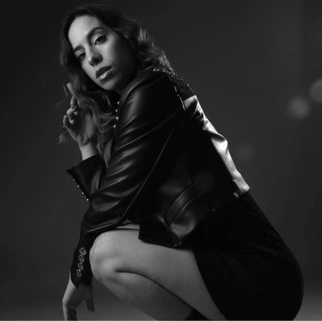 Live Session de El Querer es del Alma de Adriana Blu (su nuevo single)