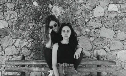 Descubre la música de Estela Gris y su nuevo single ‘Chica Seria’