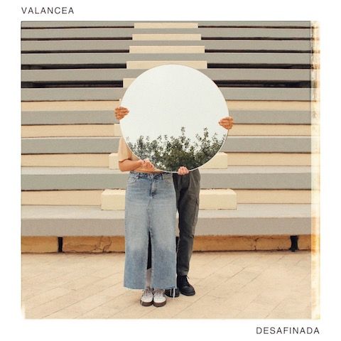 Valancea lanza «Desafinada», primer single de su nuevo EP