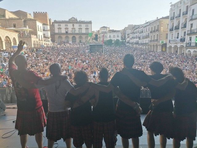 Entrevista a Los Niños de los Ojos Rojos