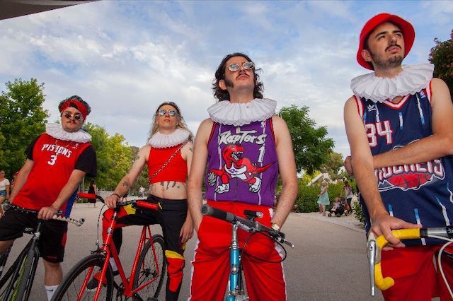 Ya podemos disfrutar de ‘Fanfarria clandestina’, primer álbum de Cometa