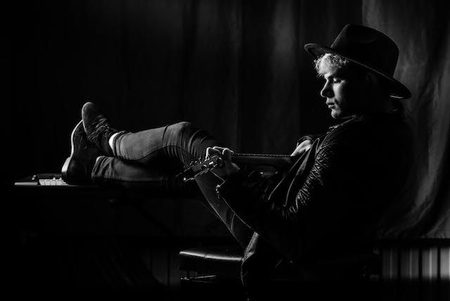 Sergio Silva estrena su primer single «Tiempo»