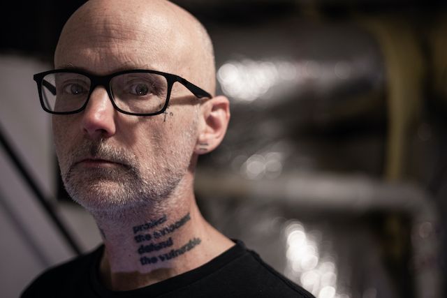 Moby lanza nuevo album «always centered at night».