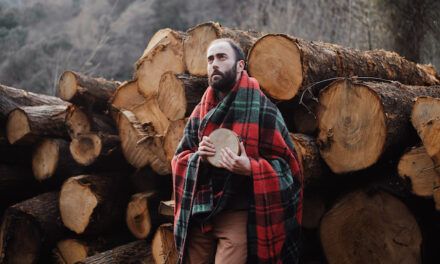 Antonio Irún se presenta en EMDT con su single ‘’The Dome / Please You’’ en colaboración con GrimesAI
