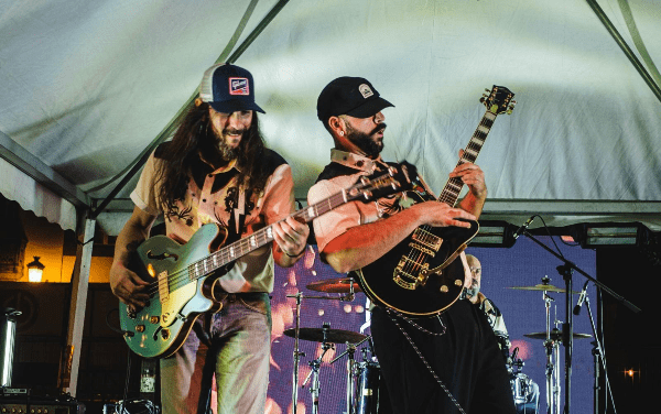 Bífidos debutan con “Fuego”: rock sucio y salvaje desde Canarias