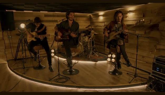 Ultraligera lanzan su nuevo single y videoclip “Mírame”