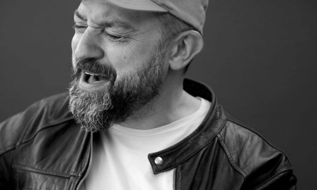 Adrià Navarro y Jon barrena siguen con su disco por etapas “4 VUELTAS DE CAMPANA”, escucha la segunda vuelta.