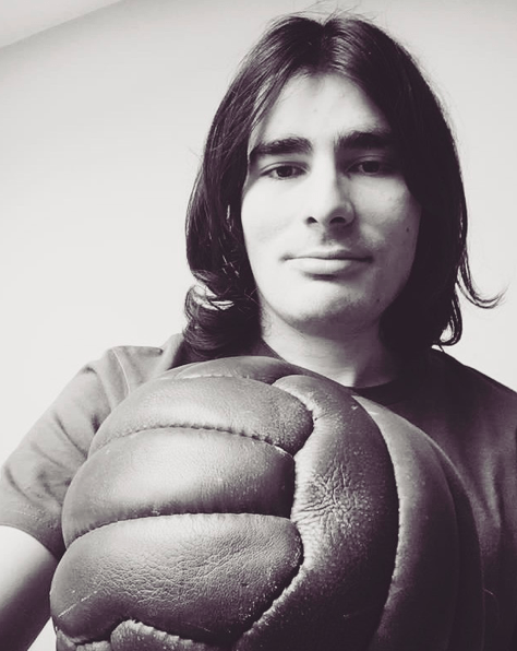 Entrevista al músico Miguel Alberte: Explorando emociones y estilos