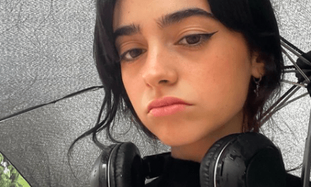 Descubre la música de la artista alicantina Candela Gómez