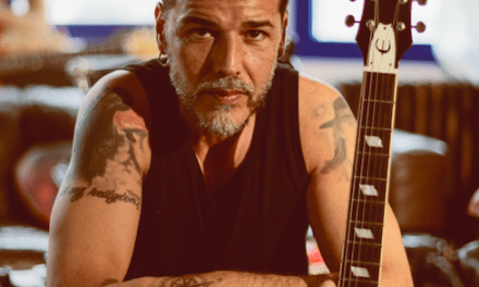 Descubre la música de Alex Zayas, y su nuevo disco «Cien Puertos de Olvido»