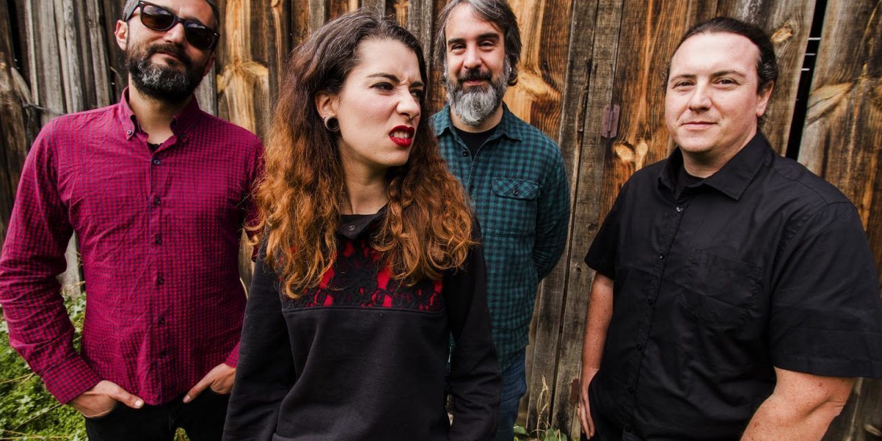 Escucha y descarga el LP debut de Carmencita Calavera
