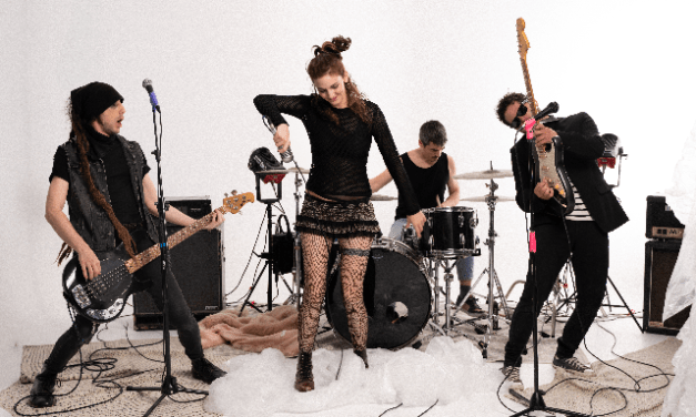 Descubre la música de Moira y su nuevo single «Sombra»