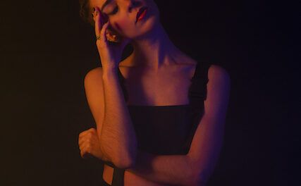 Descubre la música de Midori Viper, y su nuevo single «Suficiente»