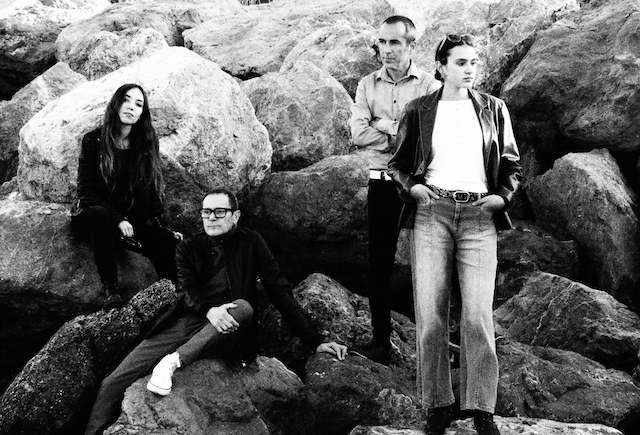 Descubre la música de Farlise y su nuevo single “Twenty Small Cigars” (versión de Frank Zappa)