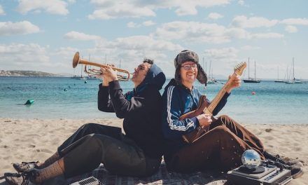 Descubre la música del dúo multi-instrumentalista Spunky Clappers
