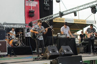 Foto Los Flamingos EP debut