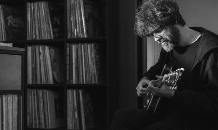 Gorka Urbizu publica su primer disco en solitario «Hasiera Bat (Un comienzo)»