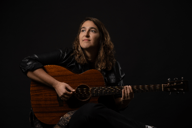 IreNeblina estrena su primer EP «Un lugar donde no sufrir»