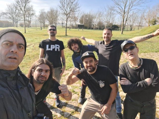 Descubre a la banda Exprimidos y su EP debut homónimo