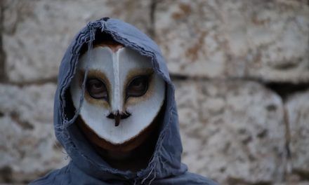 Castora Herz publica su nuevo videoclip «Blanca Flor»