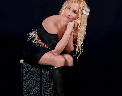 Karen Ortiz de Guinea lanza su nueva canción «Gau Ilunetan»