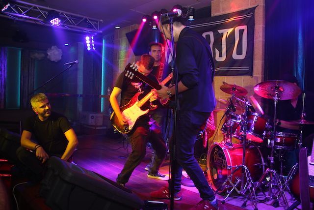 Descubre la banda de rock Arrojo y su nuevo single «Loco Vincent»