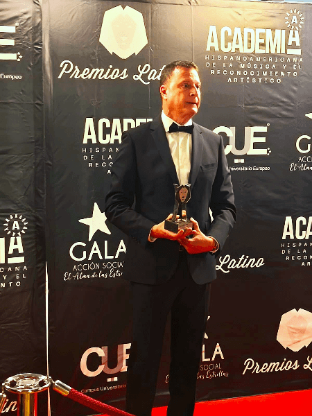 Jorge Afonso, premiado en los Premios Latino a la Mejor Armonía en Producción Musical por “A Contracorriente”