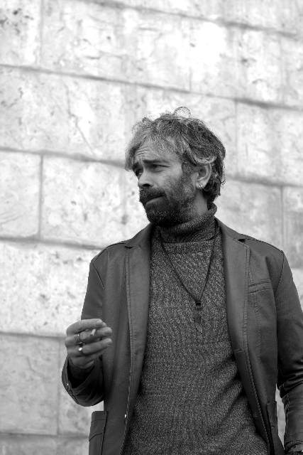 DelRío nos presenta «Esperando a alguién», tercer adelanto de su nuevo disco «Jersey & Tejanos»