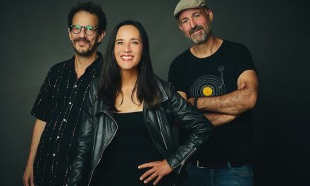 María Parra publica su nuevo single «Avalon»