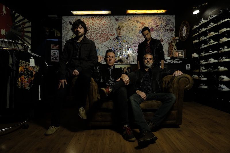 Model Slaves publican su primer LP «Soul Caravan»