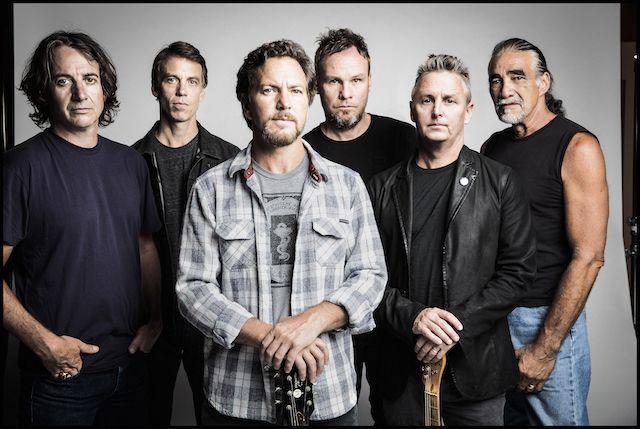 Pearl Jam publican su esperado nuevo disco «Dark Matter»