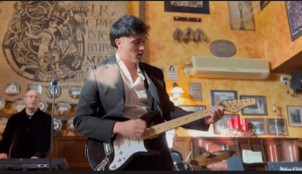 Pertegass presenta “Mi corazón”: una balada íntima sobre la pérdida y el vacío emocional
