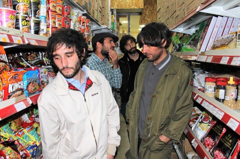 Viaje a Sidney lanzan su primer LP ‘Flores del recuerdo’