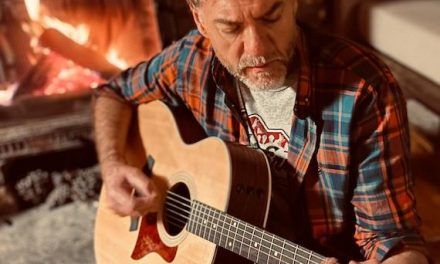 Issak publica su nuevo single “La Edad de la Inocencia”