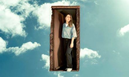 Laura Lázaro estrena su primer disco «Camina la vida»