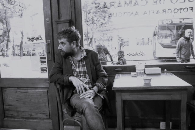 Santiago Moraes estrena «¿Qué te iba a decir?» su nuevo EP.