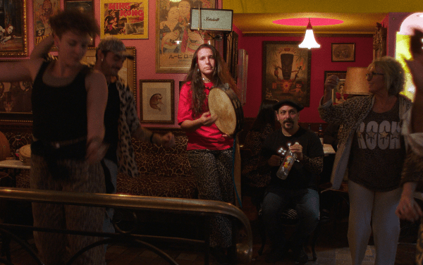 Castora Herz fusiona raíces y vanguardia en “Que no haga arrugas”, segundo adelanto de su álbum debut